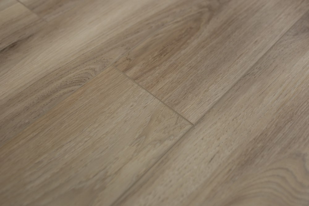 Замковая ПВХ плитка "Art Tile" Клён Фог (1220*152*5 мм) — купить в Шахтах