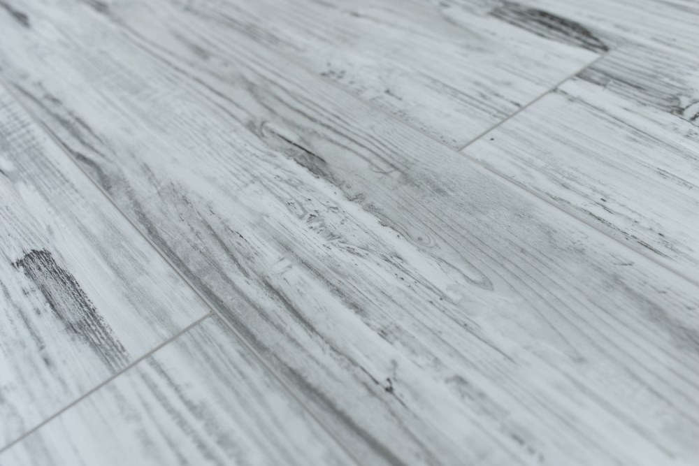 Замковая ПВХ плитка "Art Tile" Берёза Божоле (1220*152*5 мм) — купить в Шахтах