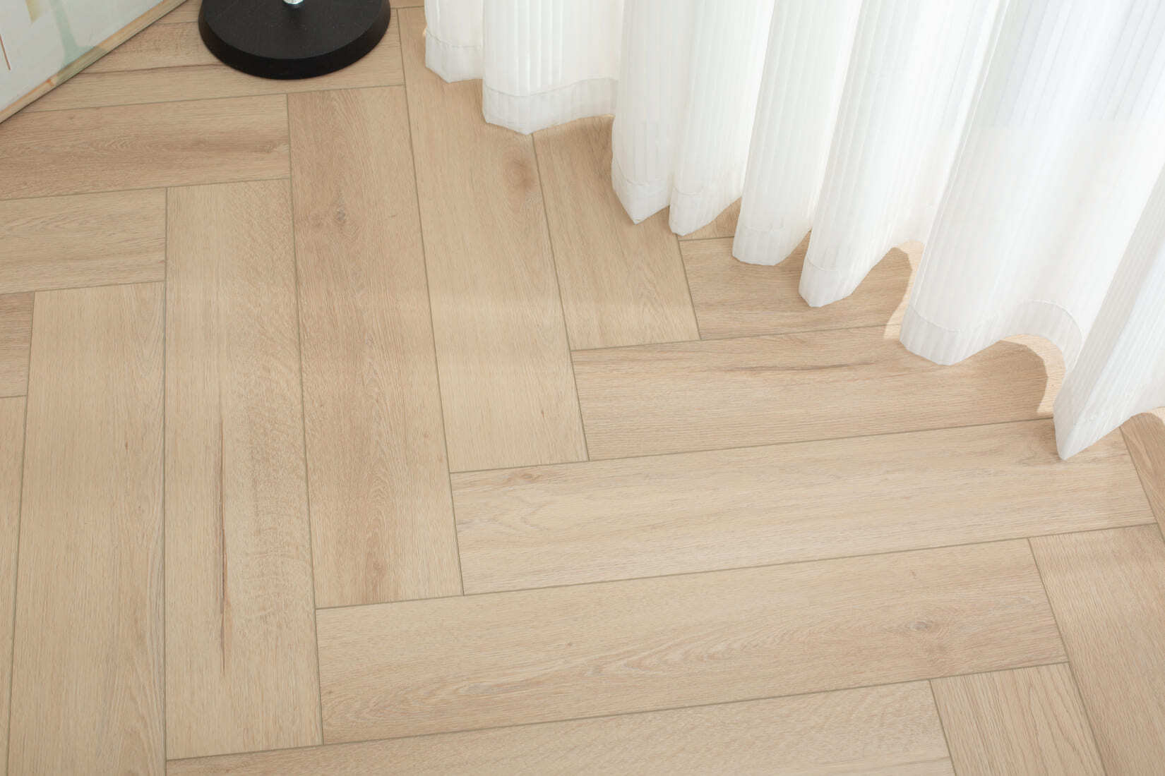 Плитка SPC "OneFloor" 3032 А,В  ЁЛКА (640*128*4 мм) — купить в Шахтах