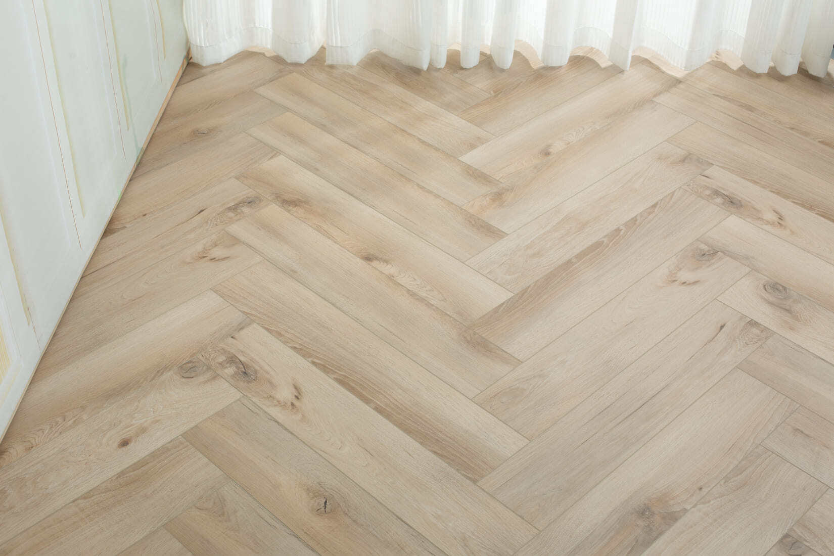 Плитка SPC "OneFloor" 3009 А,В  ЁЛКА (640*128*4 мм) — купить в Шахтах