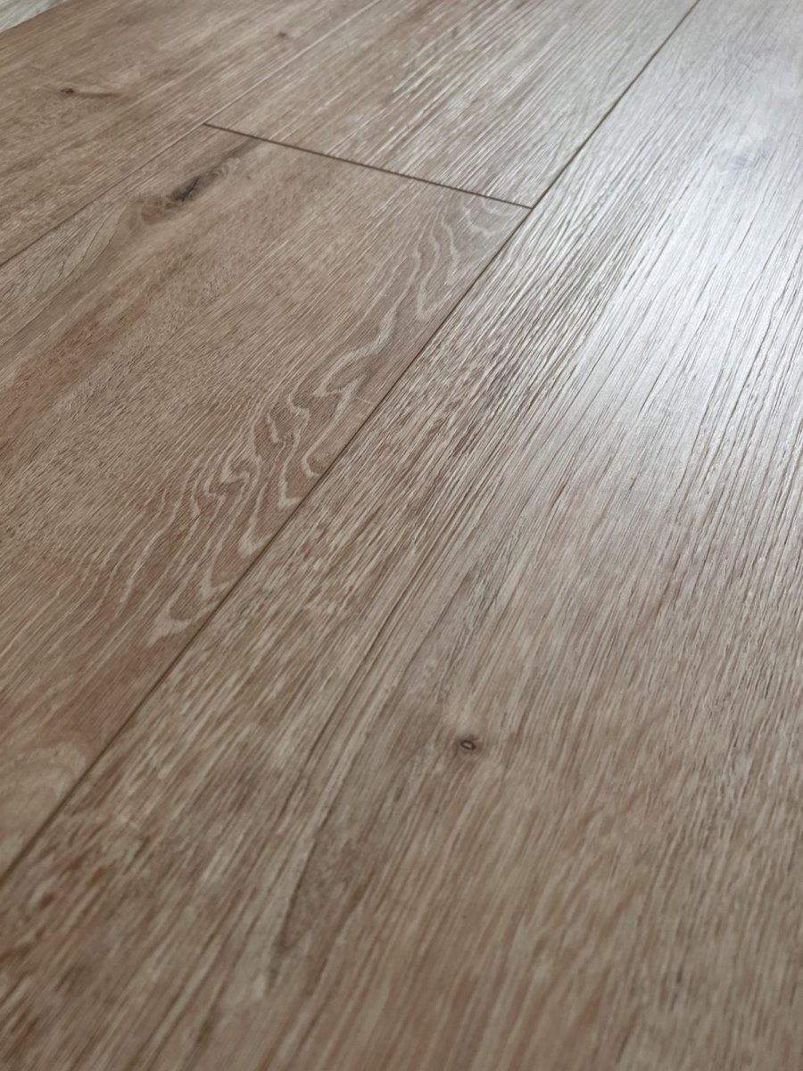 SPC ламинат "OneFloor" ЕСО 5062 (4V фаска) (1220*184*4 мм) — купить в Шахтах