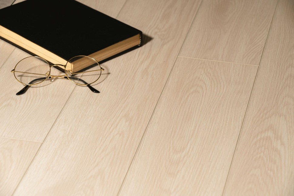 Виниловый ламинат "Bonkeel" Style Дуб Фокси (1200*125*4 мм) — купить в Шахтах