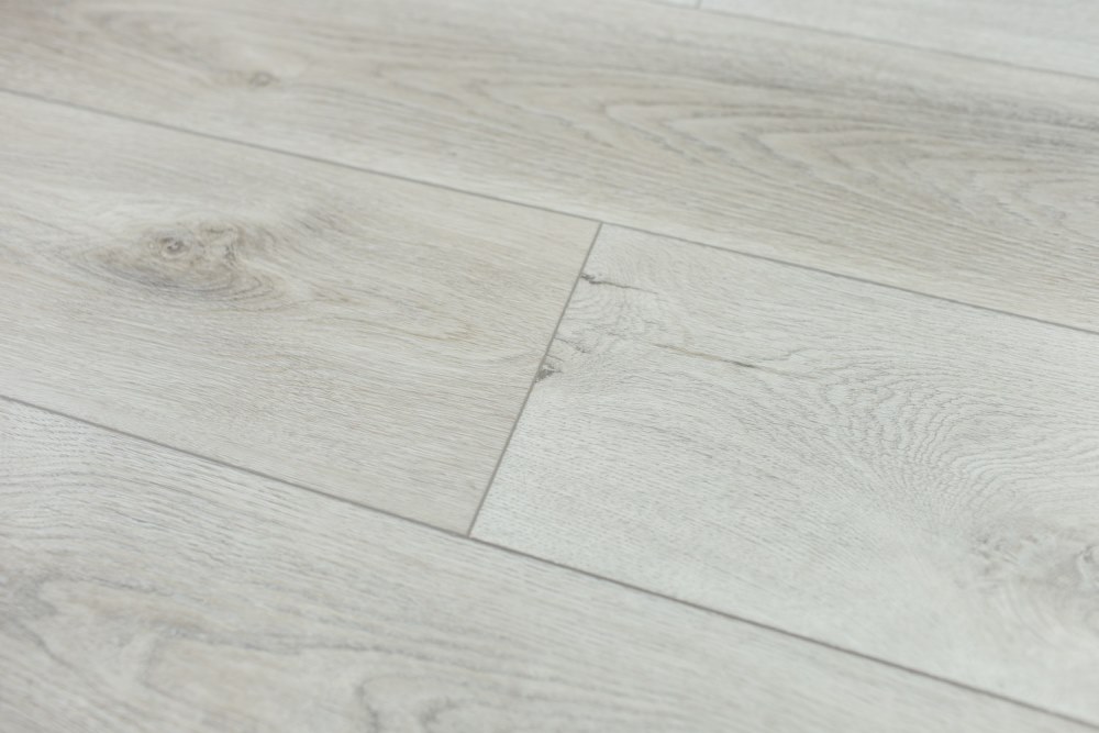 Замковая ПВХ плитка "Art Tile" Дуб Эдинбург (1200*183*6 мм) — купить в Шахтах