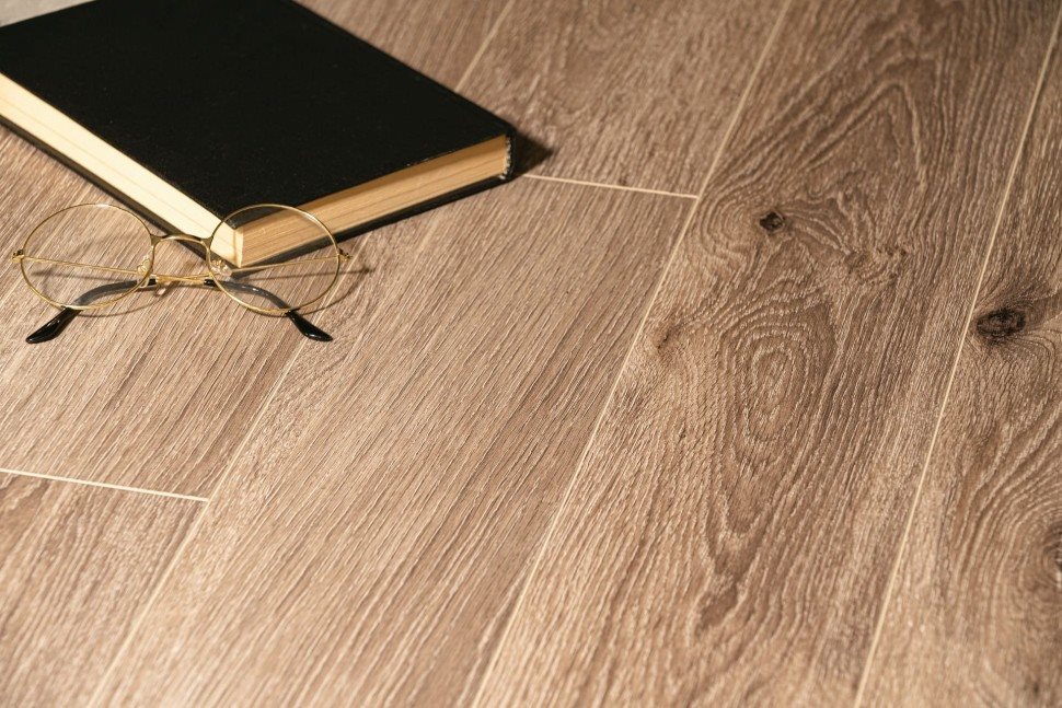 Виниловый ламинат "Bonkeel" Style Дуб Матира (1200*125*4 мм) — купить в Шахтах