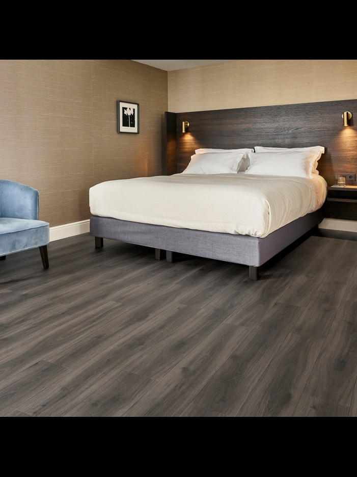 Замковая ПВХ плитка Tradition Oak 890 (1251*189*5 мм) — купить в Шахтах