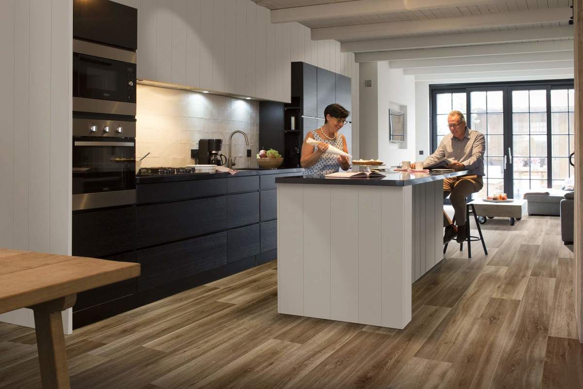 Замковая ПВХ плитка "Berry Alloc" Pureclick 55 LIME OAK 966D (204*1326*5 мм) — купить в Шахтах