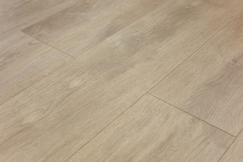 Плитка каменно-полимерная "Art Tile" Граб Емар (1220*199*9 мм) — купить в Шахтах