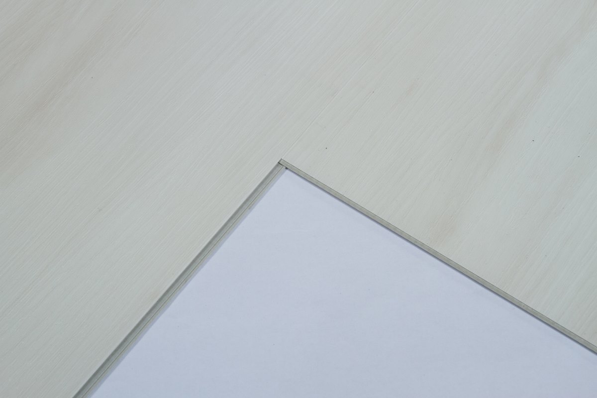 SPC ламинат "OneFloor" ЕСО 8055 (1220*184*4 мм) — купить в Шахтах