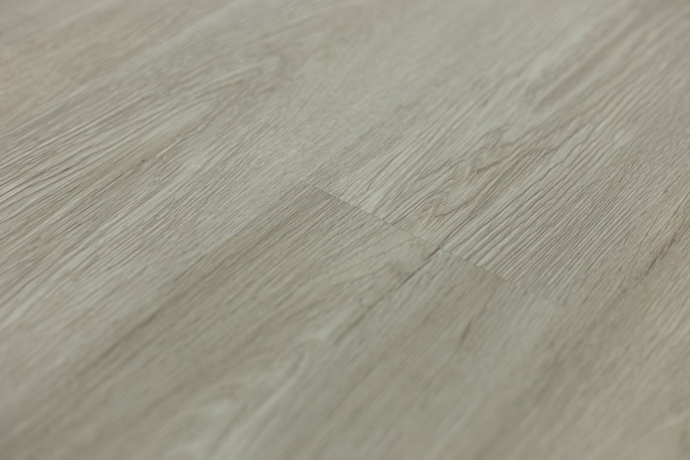 Замковая ПВХ плитка "Art Tile" Дуб Британь (920*150*4 мм) — купить в Шахтах