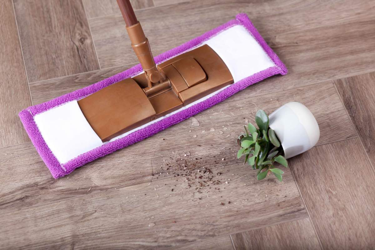 Замковая ПВХ плитка "Aberhof" Carmelita 1862 (615*123*5 мм) — купить в Шахтах