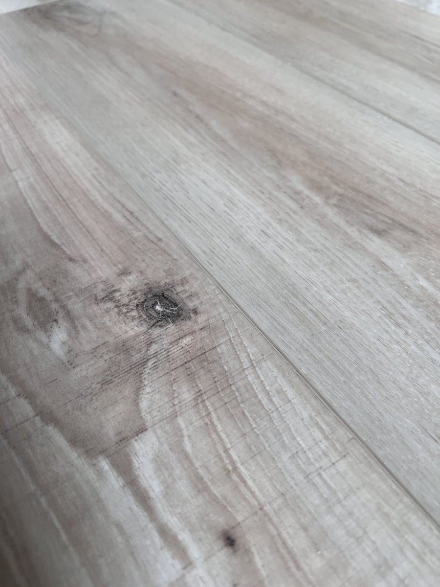 SPC ламинат "OneFloor" ЕСО 5021 (4V фаска) (1220*184*4 мм) — купить в Шахтах