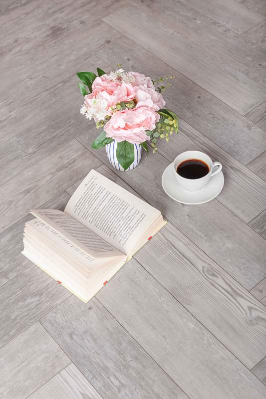 Замковая ПВХ плитка "Aberhof" Carmelita 1687 (615*123*5 мм) — купить в Шахтах