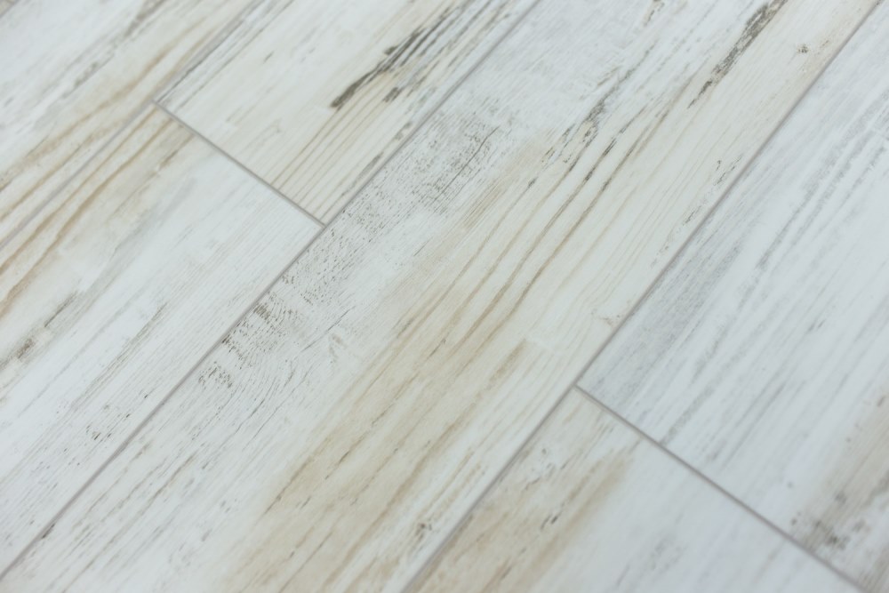 Замковая ПВХ плитка "Art Tile" Берёза Прованс (1220*152*5 мм) — купить в Шахтах